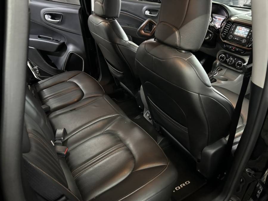 FIAT - TORO - 2017/2018 - Preta - R$ 99.800,00