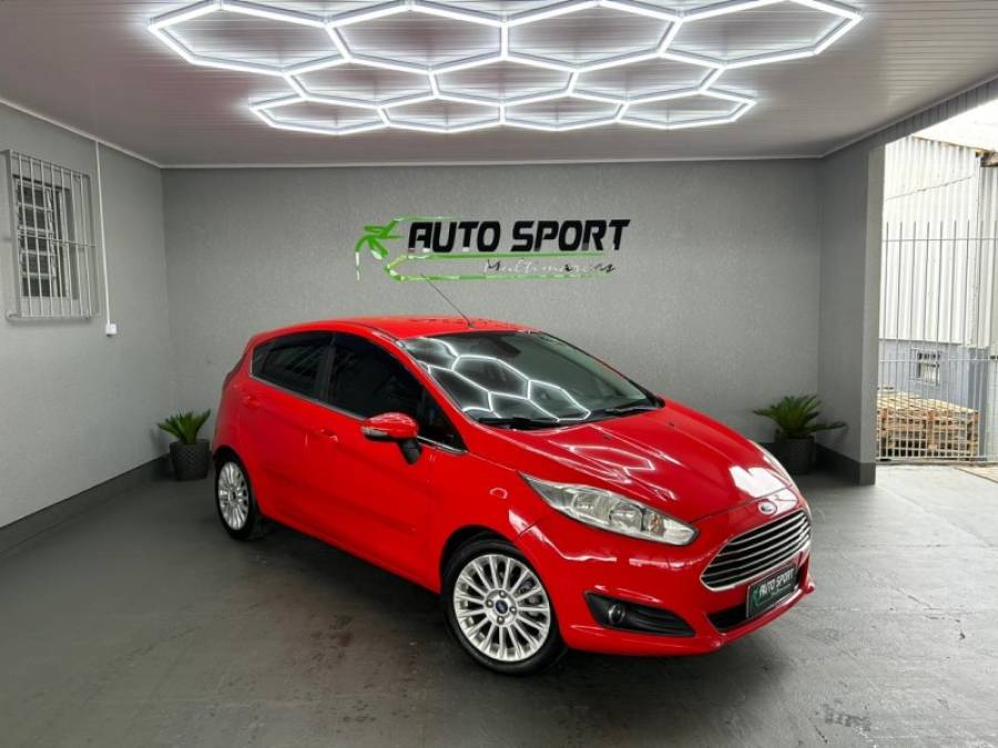 FORD - FIESTA - 2013/2014 - Vermelha - R$ 45.000,00