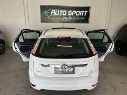 FORD - FOCUS - 2013/2013 - Branca - R$ 56.900,00