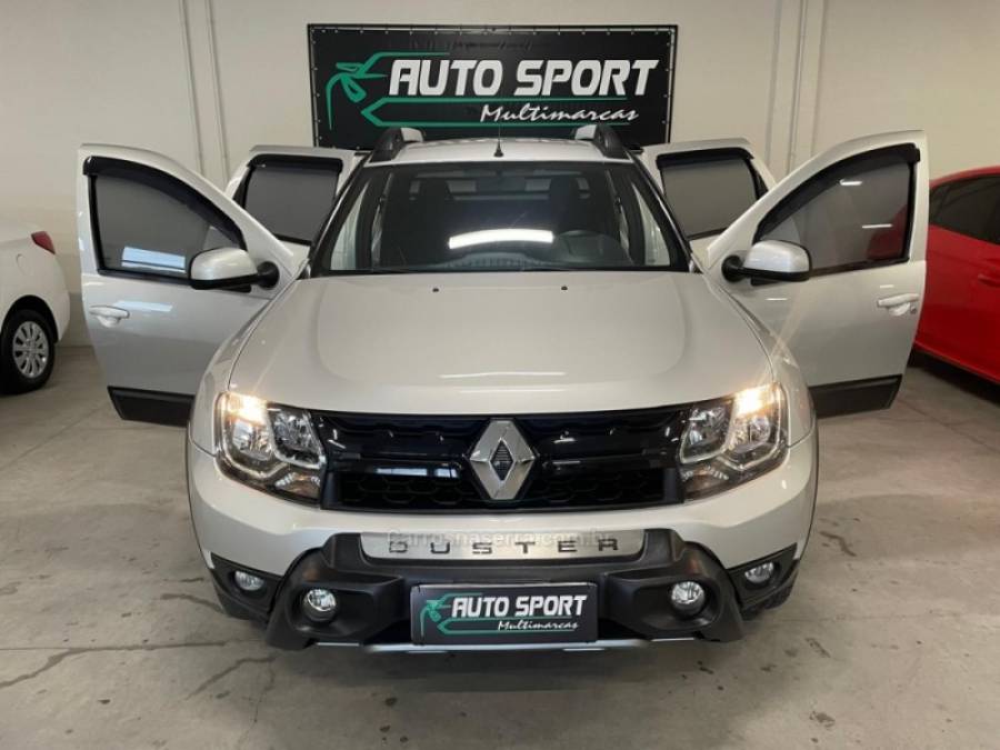 RENAULT - DUSTER OROCH - 2016/2017 - Prata - R$ 79.000,00