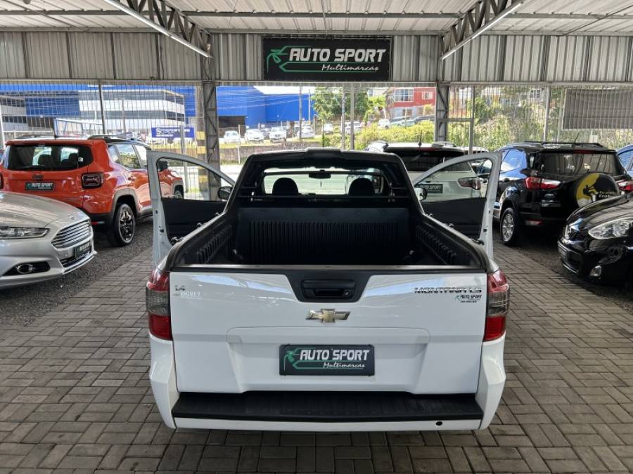 CHEVROLET - MONTANA - 2012/2013 - Branca - R$ 45.800,00
