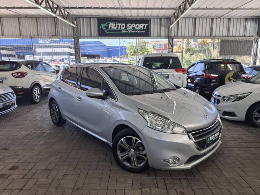 PEUGEOT - 208 - 2015/2016 - Prata - R$ 56.000,00