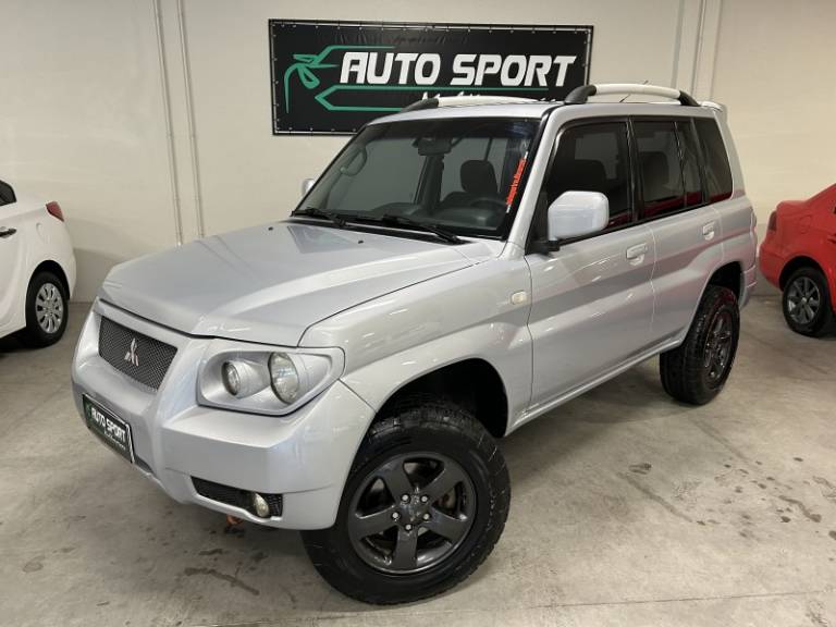 MITSUBISHI - PAJERO TR4 - 2009/2009 - Prata - R$ 54.900,00