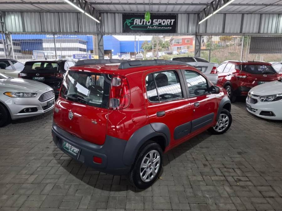 FIAT - UNO - 2012/2012 - Vermelha - R$ 33.900,00