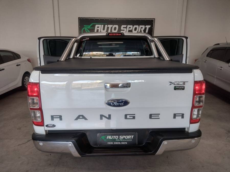 FORD - RANGER - 2015/2015 - Branca - R$ 114.900,00