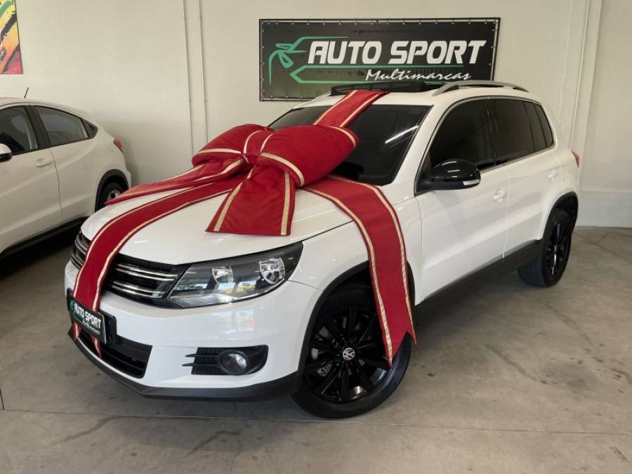 VOLKSWAGEN - TIGUAN - 2013/2014 - Branca - R$ 69.900,00