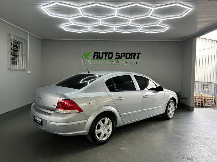 CHEVROLET - VECTRA - 2008/2009 - Prata - R$ 42.900,00