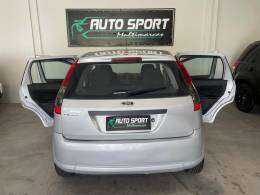 FORD - FIESTA - 2011/2012 - Prata - R$ 28.000,00