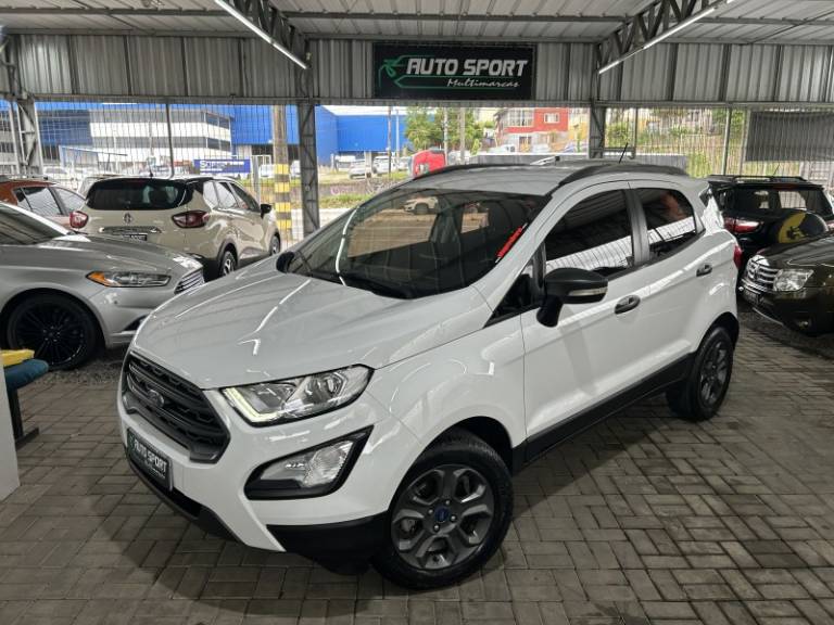 FORD - ECOSPORT - 2018/2019 - Branca - R$ 75.900,00