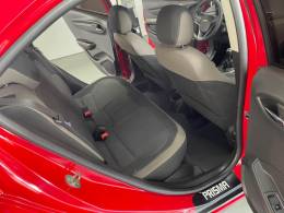 CHEVROLET - PRISMA - 2014/2014 - Vermelha - R$ 50.900,00