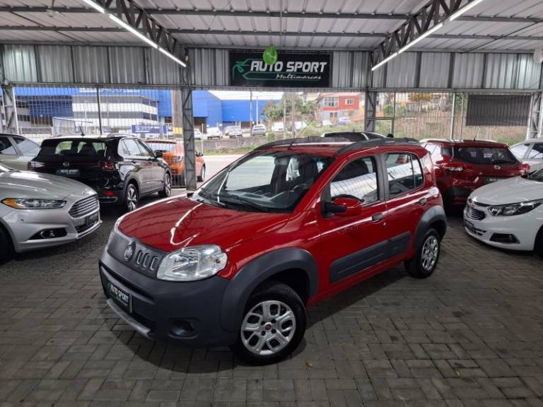 FIAT - UNO - 2012/2012 - Vermelha - R$ 33.900,00