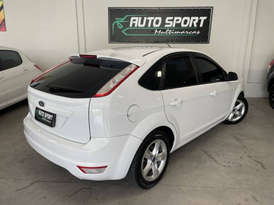 FORD - FOCUS - 2013/2013 - Branca - R$ 45.000,00