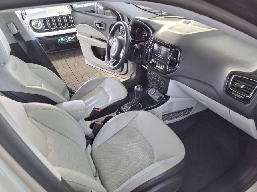 JEEP - COMPASS - 2018/2019 - Branca - R$ 109.000,00