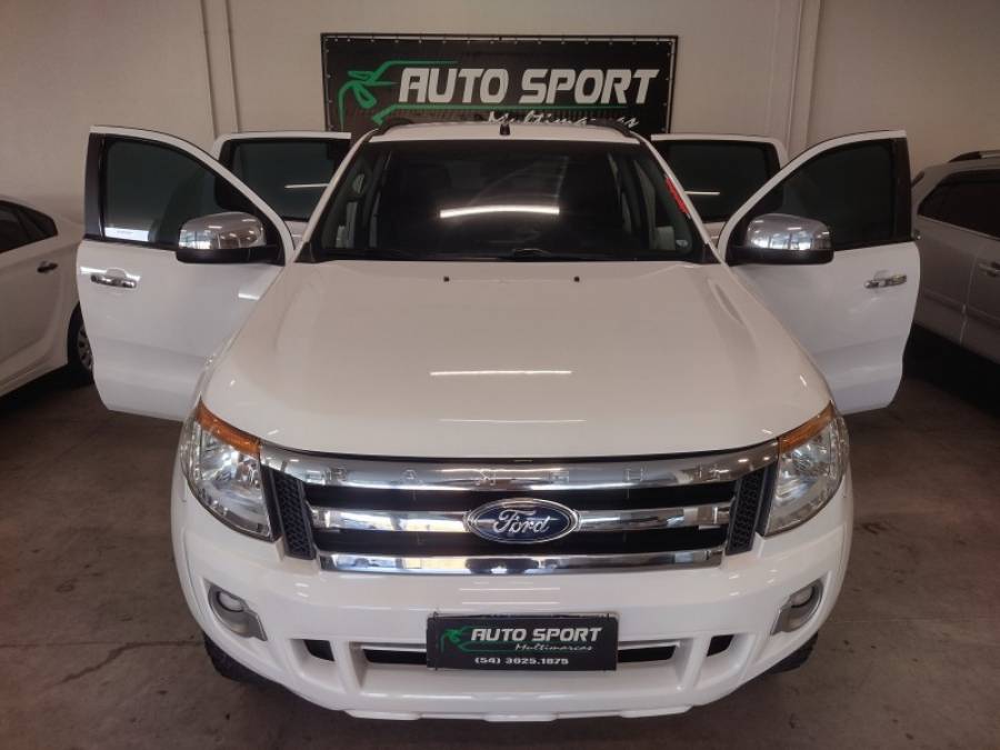 FORD - RANGER - 2015/2015 - Branca - R$ 114.900,00