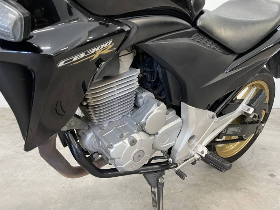 HONDA - CB 300R - 2014/2015 - Preta - Sob Consulta