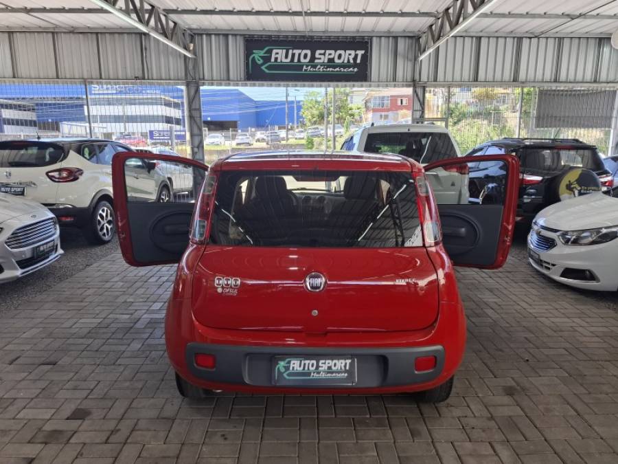 FIAT - UNO - 2015/2016 - Vermelha - R$ 30.000,00