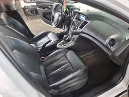 CHEVROLET - CRUZE - 2011/2012 - Branca - R$ 55.000,00