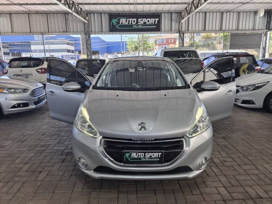 PEUGEOT - 208 - 2015/2016 - Prata - R$ 56.000,00