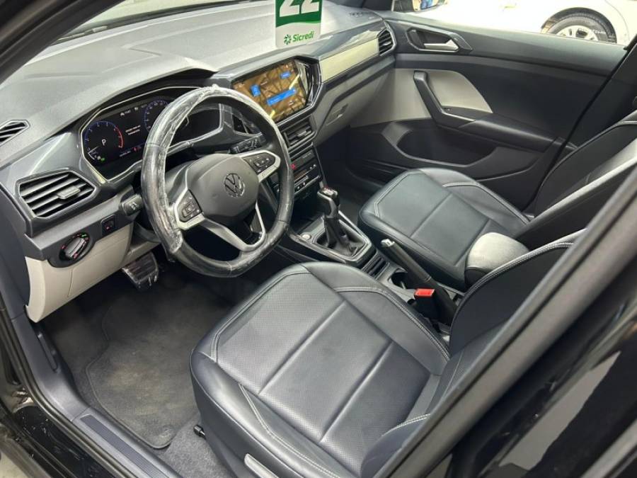VOLKSWAGEN - T-CROSS - 2022/2022 - Preta - R$ 117.800,00