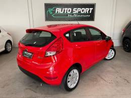 FORD - FIESTA - 2015/2015 - Vermelha - R$ 43.900,00