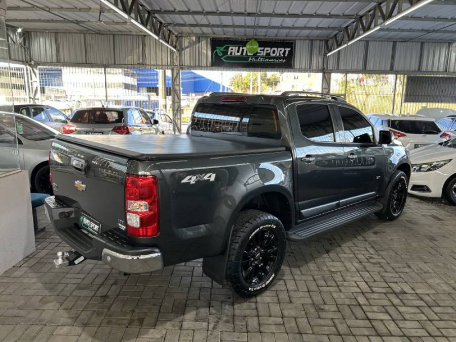 CHEVROLET - S10 - 2020/2020 - Cinza - R$ 149.900,00