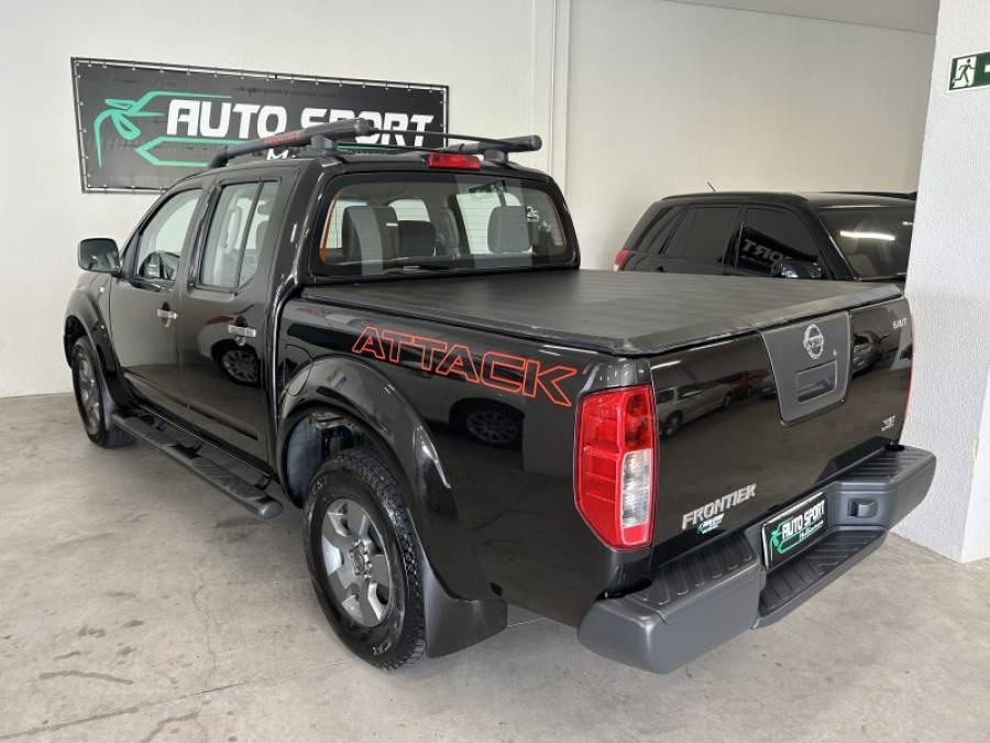 NISSAN - FRONTIER - 2011/2012 - Preta - R$ 95.000,00