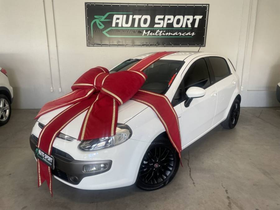 FIAT - PUNTO - 2013/2014 - Branca - R$ 41.900,00