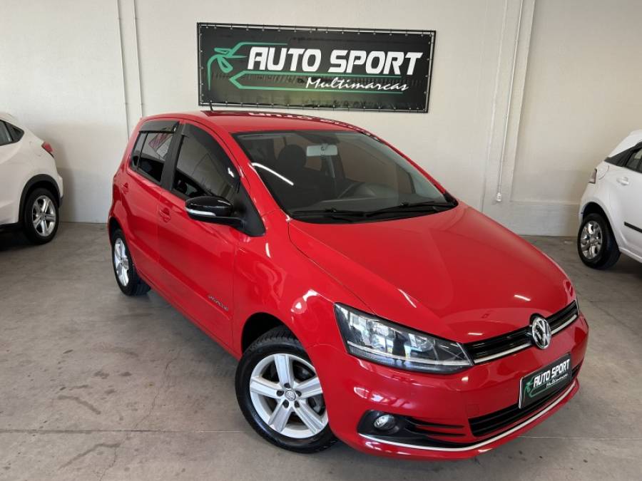 VOLKSWAGEN - FOX - 2016/2016 - Vermelha - R$ 49.900,00