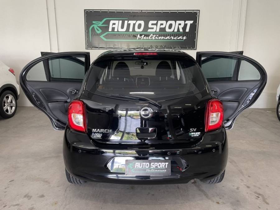 NISSAN - MARCH - 2017/2018 - Preta - R$ 46.000,00