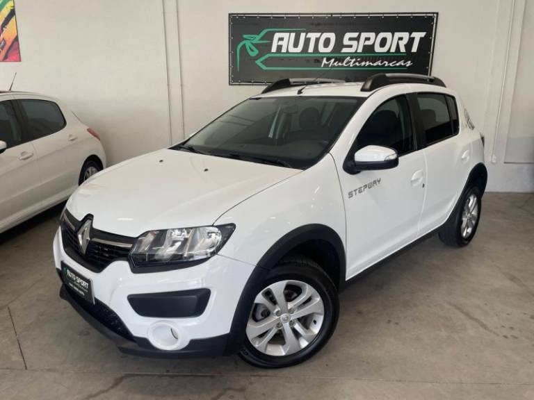 RENAULT - SANDERO - 2016/2016 - Branca - R$ 46.900,00