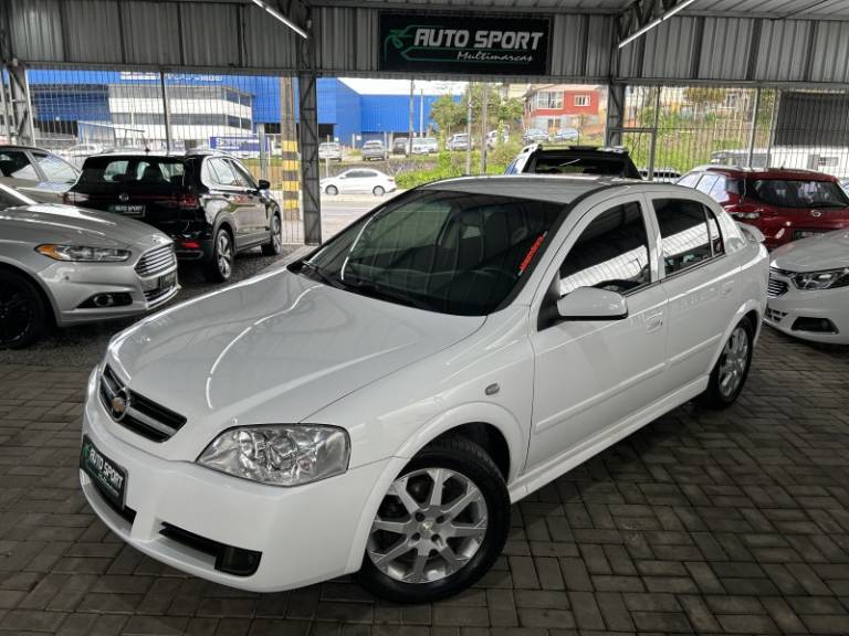 CHEVROLET - ASTRA - 2011/2011 - Branca - Sob Consulta