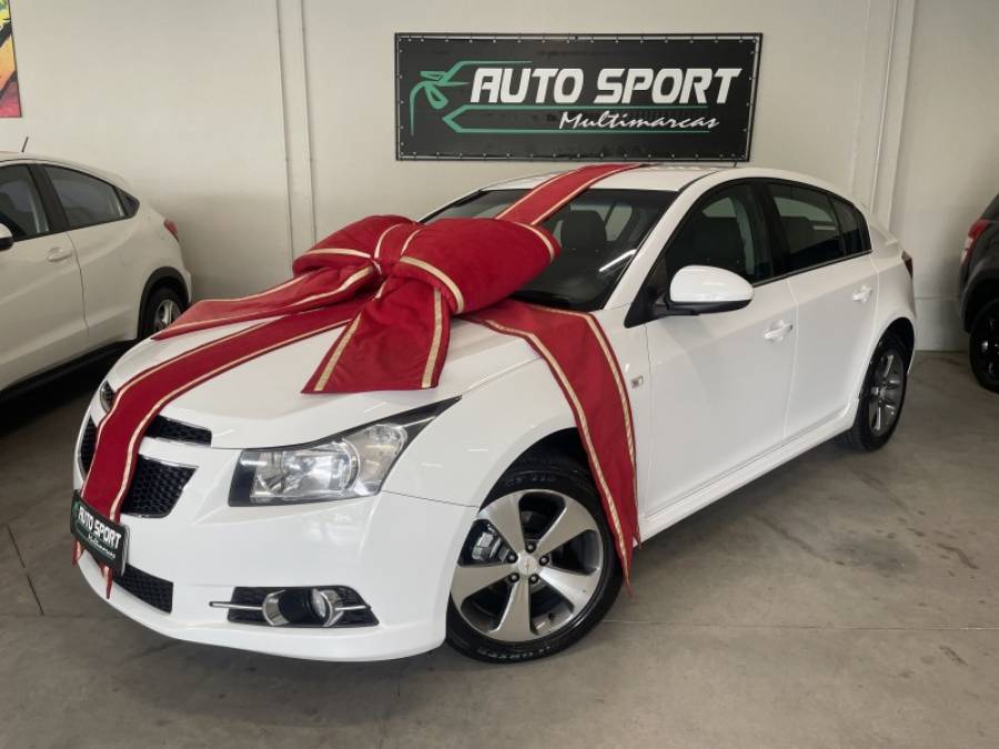 CHEVROLET - CRUZE - 2012/2013 - Branca - R$ 62.000,00