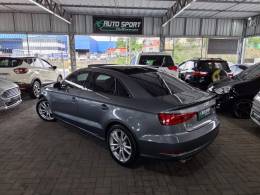 AUDI - A3 - 2015/2015 - Cinza - R$ 91.900,00