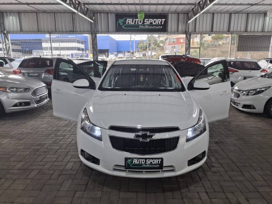 CHEVROLET - CRUZE - 2011/2012 - Branca - R$ 55.000,00
