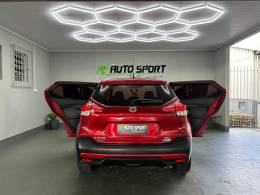 NISSAN - KICKS - 2017/2018 - Vermelha - R$ 82.900,00
