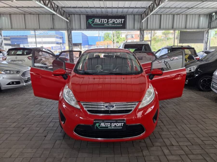 FORD - FIESTA - 2012/2012 - Vermelha - R$ 41.000,00