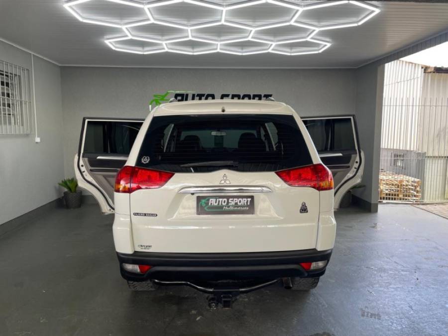 MITSUBISHI - PAJERO DAKAR - 2011/2012 - Branca - R$ 98.000,00