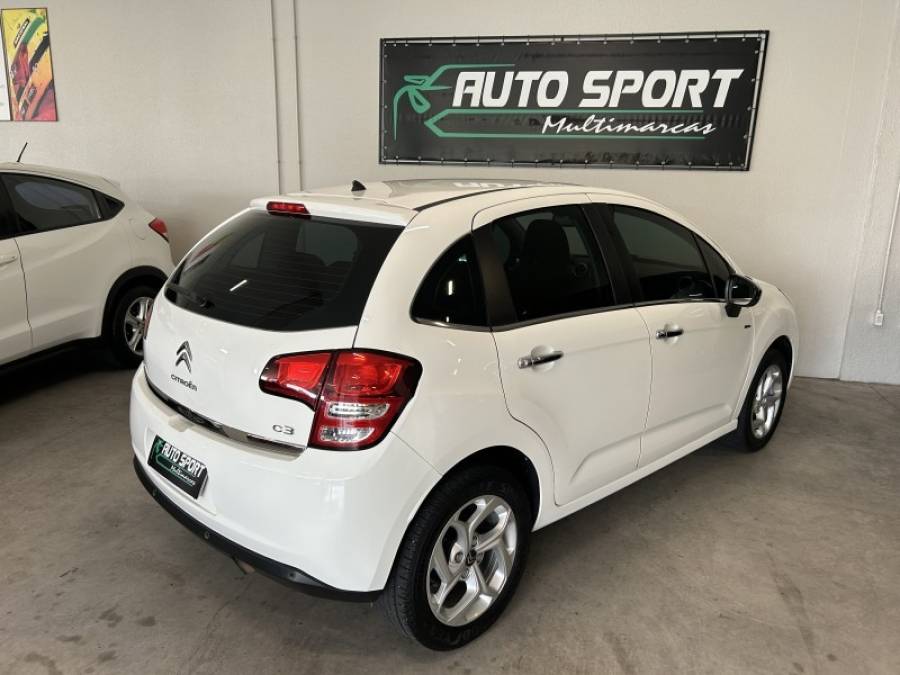 CITROËN - C3 - 2015/2015 - Branca - R$ 46.000,00