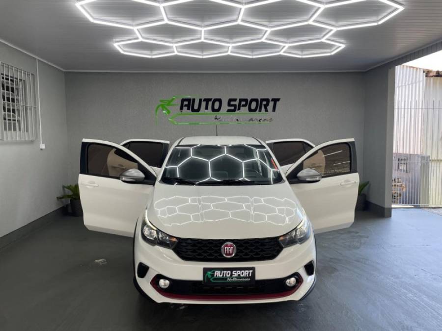 FIAT - ARGO - 2019/2020 - Branca - R$ 71.900,00