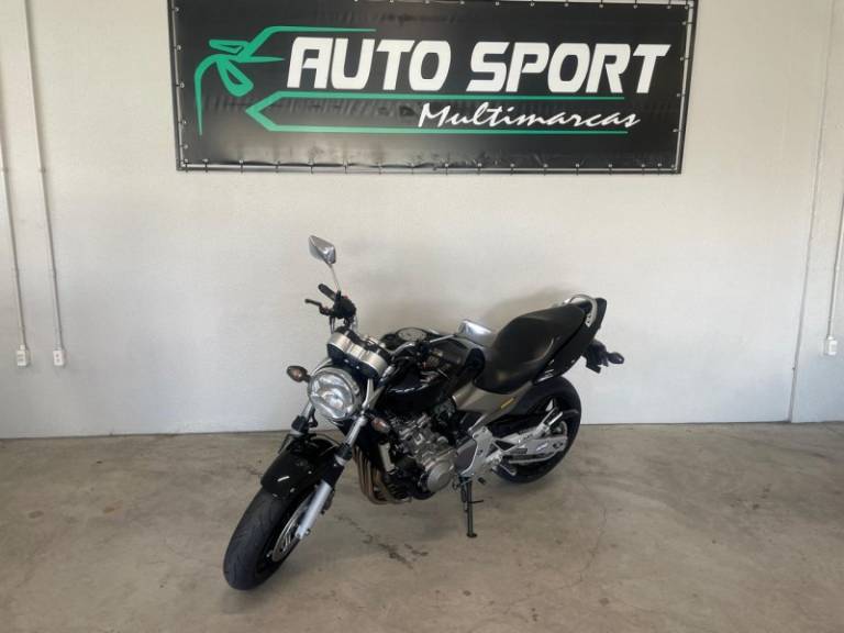 HONDA - CB 600F - 2005/2005 - Preta - R$ 27.900,00