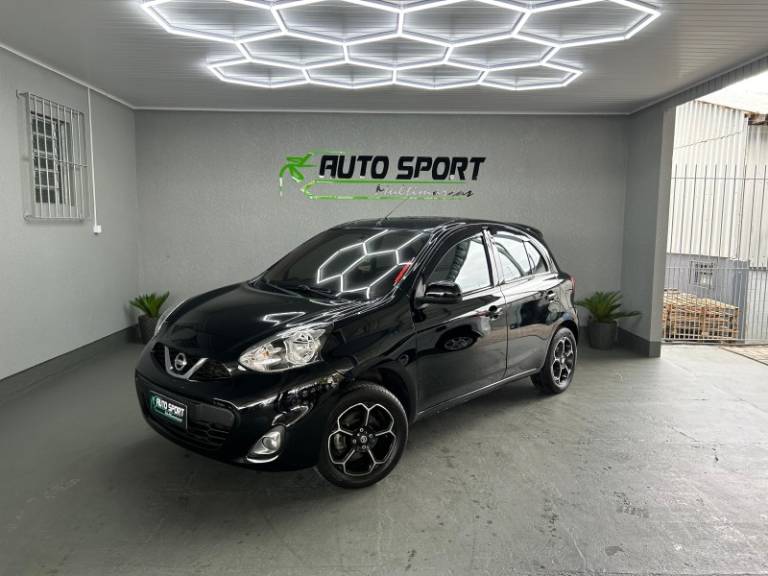 NISSAN - MARCH - 2017/2018 - Preta - R$ 46.000,00