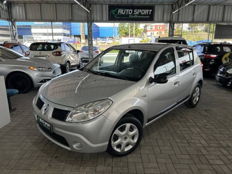 RENAULT - SANDERO - 2008/2009 - Prata - R$ 28.800,00