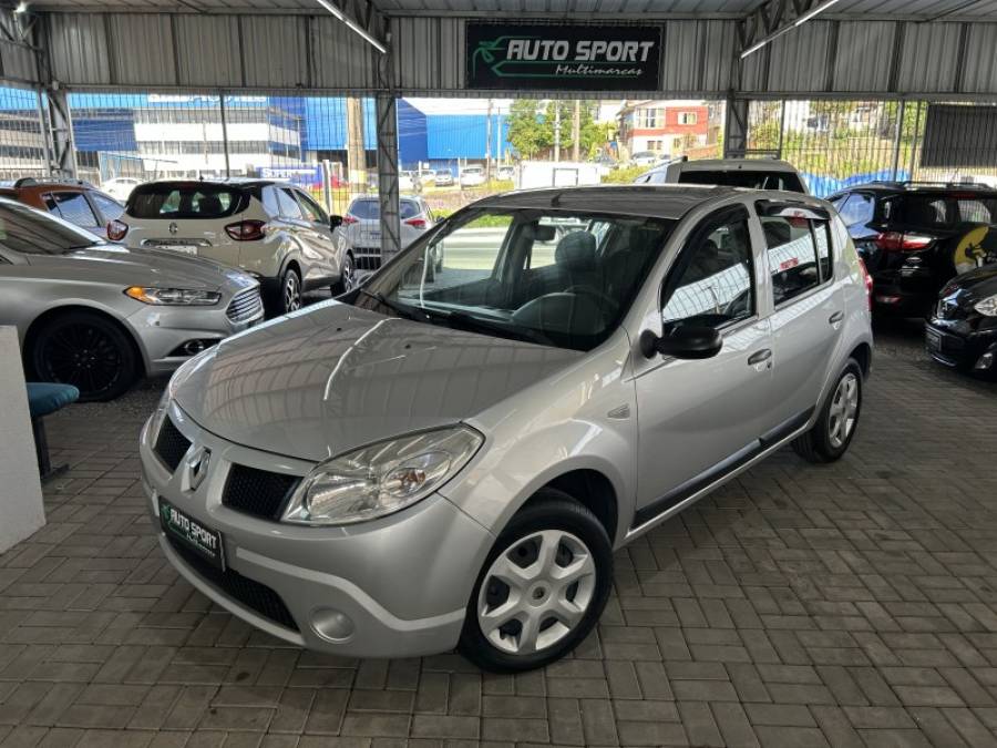 RENAULT - SANDERO - 2008/2009 - Prata - R$ 28.800,00