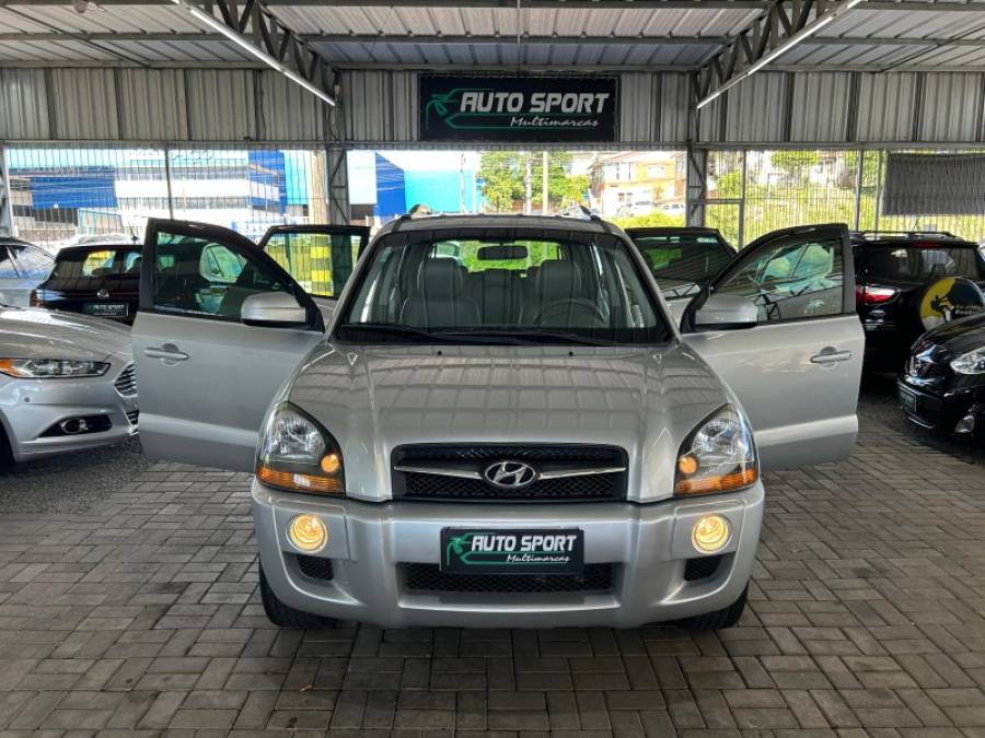 HYUNDAI - TUCSON - 2015/2016 - Prata - R$ 67.000,00