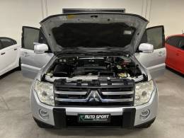 MITSUBISHI - PAJERO FULL - 2007/2008 - Prata - R$ 69.900,00