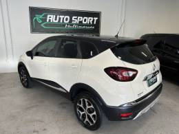 RENAULT - CAPTUR - 2017/2018 - Branca - R$ 80.000,00