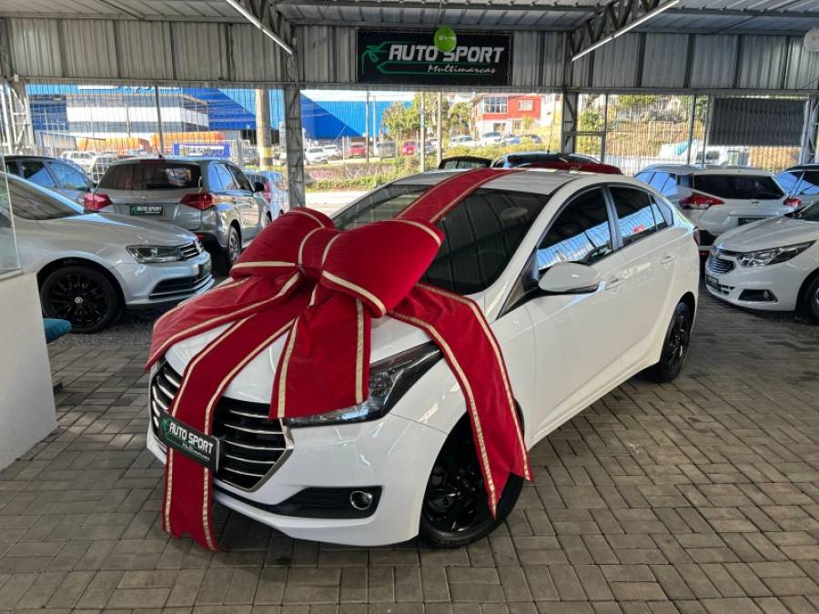 HYUNDAI - HB20S - 2016/2016 - Branca - R$ 64.900,00