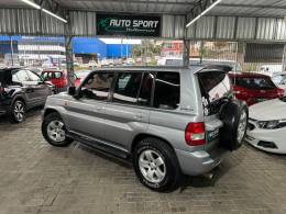 MITSUBISHI - PAJERO TR4 - 2006/2006 - Prata - R$ 39.900,00