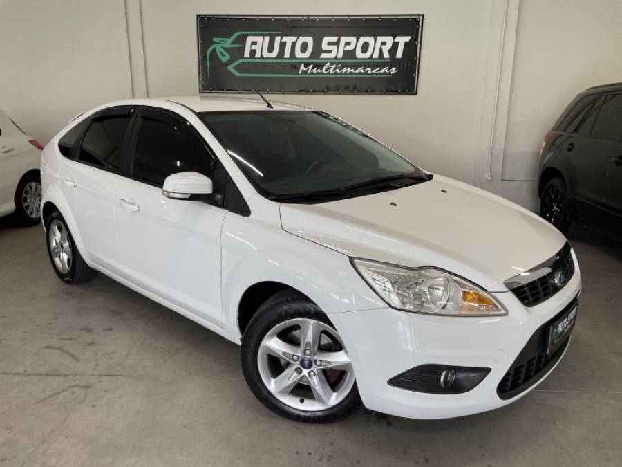 FORD - FOCUS - 2013/2013 - Branca - R$ 45.000,00