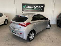 HYUNDAI - HB20 - 2012/2013 - Prata - R$ 43.500,00